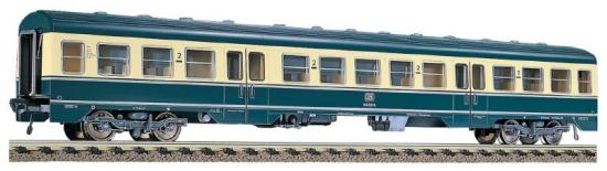 Centre Passenger car for diesel railcar unit  class 914 without motor<br /><a href='images/pictures/Fleischmann/4436.jpg' target='_blank'>Full size image</a>